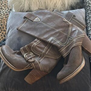 Vintage Steve Madden leather distressed brown boots